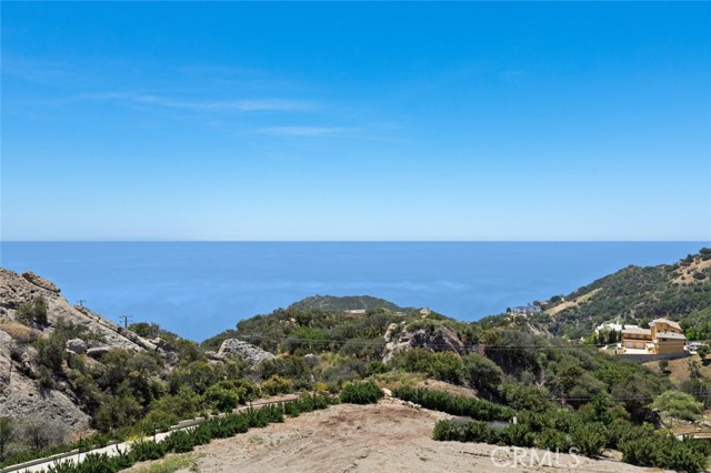 24517 Piuma Road, Malibu CA: https://media.crmls.org/medias/1f16d38f-47a7-4a4f-bf87-fae128c8424d.jpg