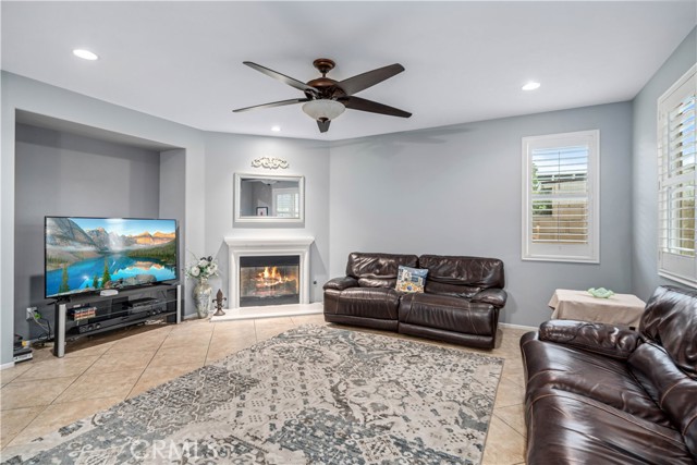 Detail Gallery Image 18 of 60 For 4762 W Avenue J6, Lancaster,  CA 93536 - 5 Beds | 3 Baths