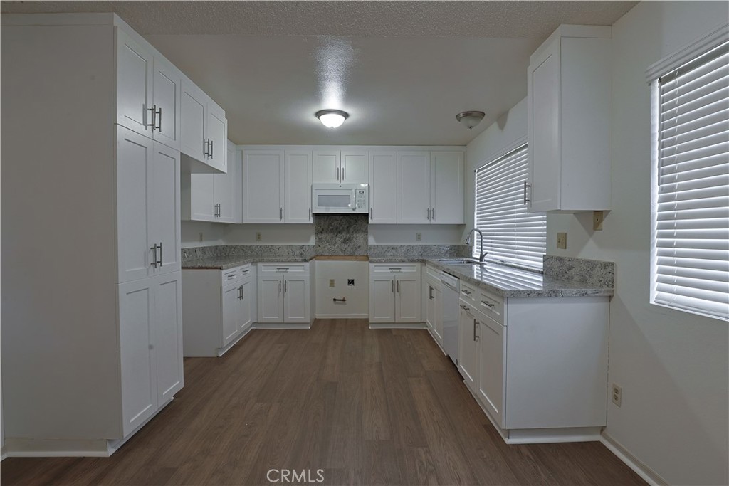 MLS #DW25266015 image #17