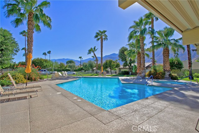 Image 33 for 1451  E Amado RD
