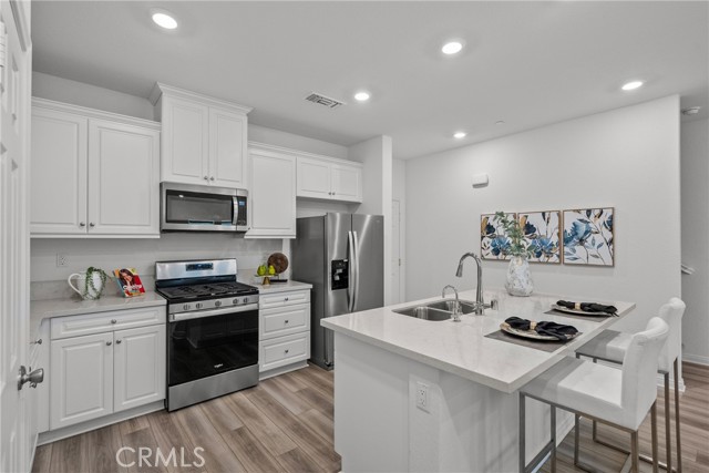 3981 E Huntington Street, Ontario CA: https://media.crmls.org/medias/1f19a31d-c0c3-44d3-b428-484ea14f7a24.jpg