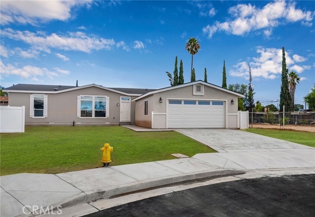 Detail Gallery Image 3 of 34 For 728 Larissa, Perris,  CA 92570 - 3 Beds | 2 Baths