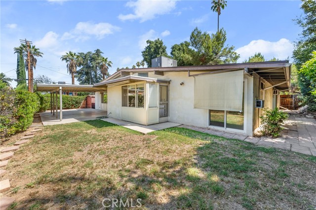 1204 San Jacinto, Redlands CA: https://media.crmls.org/medias/1f1a65f9-3f03-4b8d-a3b1-d24f7a56df7a.jpg