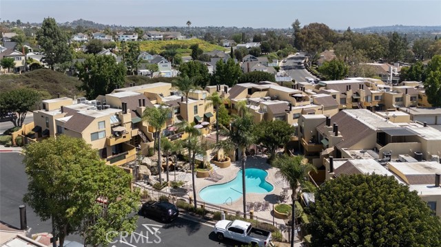 25712 Le Parc, Lake Forest CA: https://media.crmls.org/medias/1f1abb7e-c216-4bd2-82d0-19a08a7f7bfa.jpg