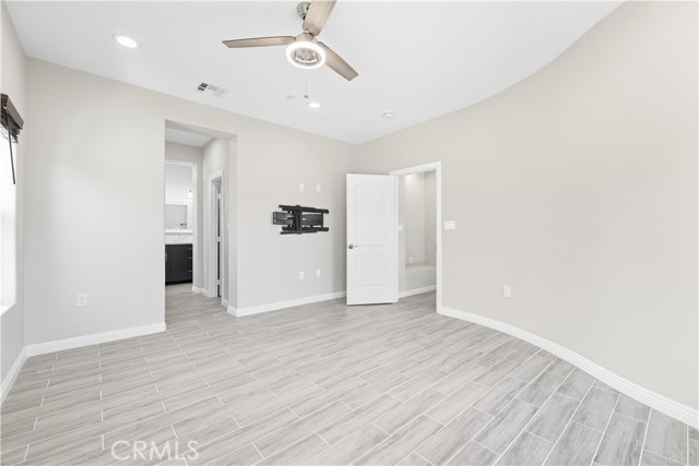 Detail Gallery Image 16 of 34 For 1450 W 11th St, Pomona,  CA 91766 - 4 Beds | 2/1 Baths