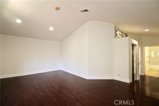 Detail Gallery Image 15 of 18 For 22325 Heritage Pass Pl, Chatsworth,  CA 91311 - 2 Beds | 2/1 Baths