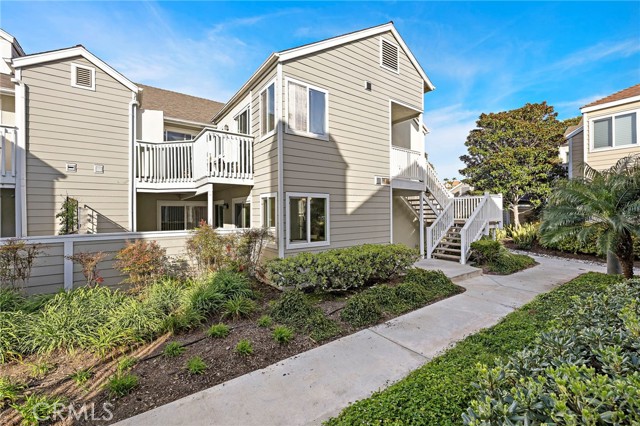 Front Image Thumbnail for CROC26041186