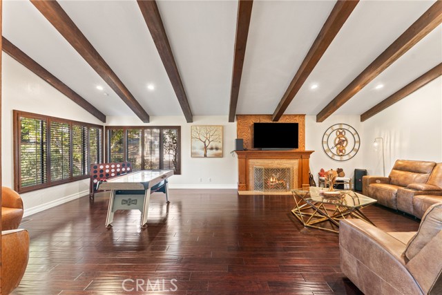 Detail Gallery Image 9 of 71 For 2420 San Antonio, Upland,  CA 91784 - 4 Beds | 3 Baths