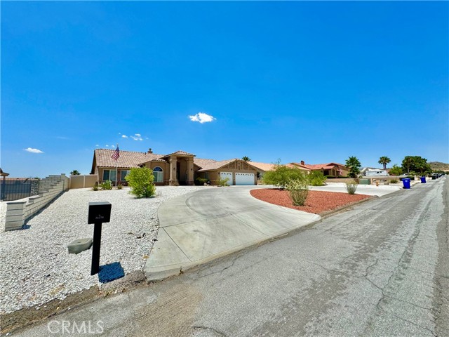 Image 2 for 16270 Olalee Rd, Apple Valley, CA 92307