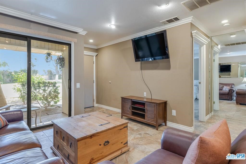 Detail Gallery Image 6 of 15 For 2810 N Arcadia Ct #111,  Palm Springs,  CA 92262 - 1 Beds | 1 Baths