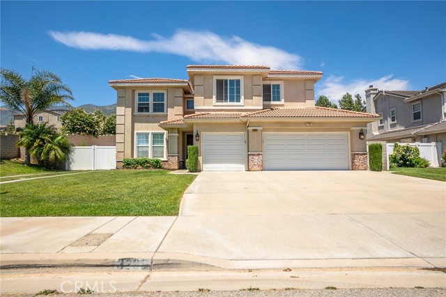 Detail Gallery Image 1 of 59 For 3296 Greystone Rd, San Bernardino,  CA 92407 - 6 Beds | 3 Baths