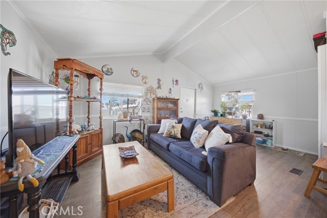 Detail Gallery Image 6 of 31 For 1255 Amethyst #18,  Mentone,  CA 92359 - 2 Beds | 2 Baths