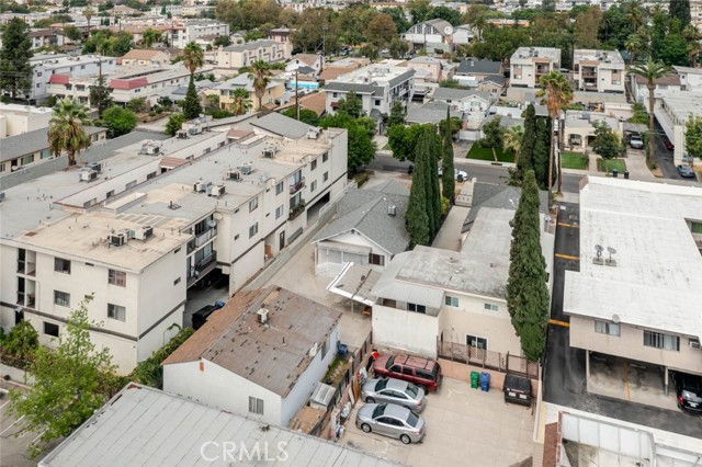 Detail Gallery Image 4 of 30 For 818 E Windsor Rd, Glendale,  CA 91205 - 3 Beds | 2 Baths