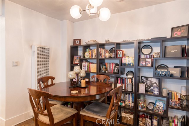 1517 E 1st Street, Long Beach CA: https://media.crmls.org/medias/1f20309c-65c4-421c-ad1d-ef8a28d30e6e.jpg