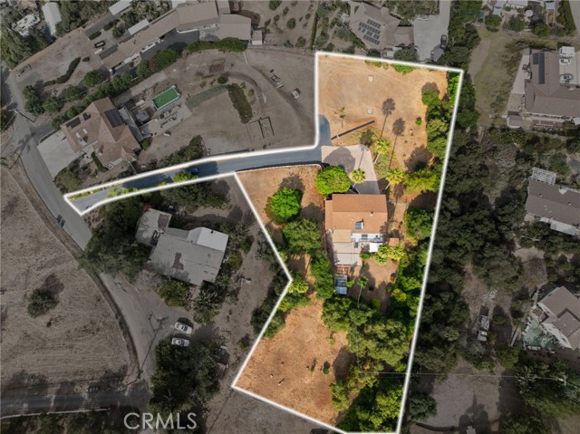 140 Mason Rd, Vista, CA 92084