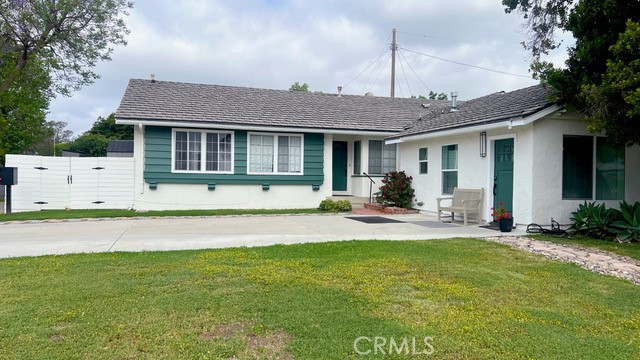 Detail Gallery Image 1 of 16 For 11529 De Celis Place, Granada Hills,  CA 91344 - 5 Beds | 3 Baths