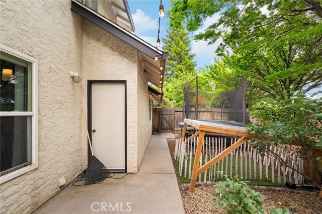 13 Noyo Court, Chico CA: https://media.crmls.org/medias/1f21ac0d-b40b-48c4-a9ad-377384009825.jpg