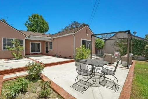 1485 Bellwood Road, San Marino CA: https://media.crmls.org/medias/1f21c07e-a304-46bd-8137-ee2fbce36e00.jpg