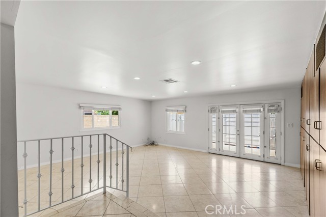 17533 Raymer Street, Sherwood Forest CA: https://media.crmls.org/medias/1f21f923-7a87-4a1d-a585-610905bfe2c5.jpg