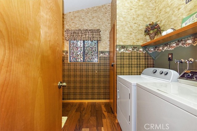 Detail Gallery Image 14 of 41 For 638 Buckingham Square, Lake Arrowhead,  CA 92352 - 3 Beds | 1/1 Baths