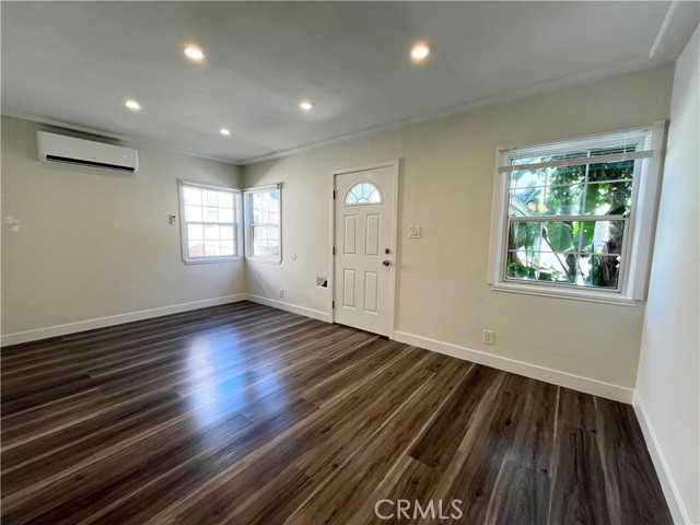Detail Gallery Image 3 of 15 For 641 W Glenoaks Bld a,  Glendale,  CA 91202 - 1 Beds | 1 Baths