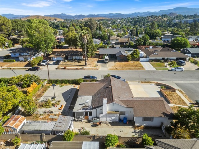2538 Frost Avenue, Thousand Oaks CA: https://media.crmls.org/medias/1f23f903-91ea-4787-a459-7abcd93688ba.jpg