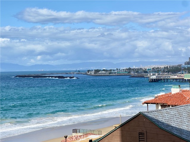 615 Esplanade, Redondo Beach CA: https://media.crmls.org/medias/1f258818-219e-491f-8e79-71bc47929092.jpg
