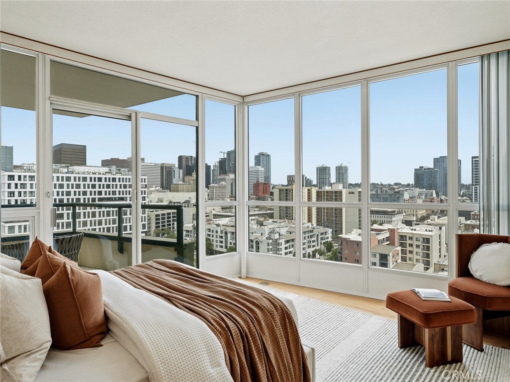 510 1st Ave - photo 2