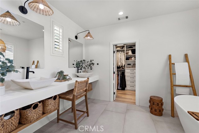 7 Bluewing Lane, Ladera Ranch CA: https://media.crmls.org/medias/1f274724-3ba9-42ce-9966-d372fe0422a8.jpg