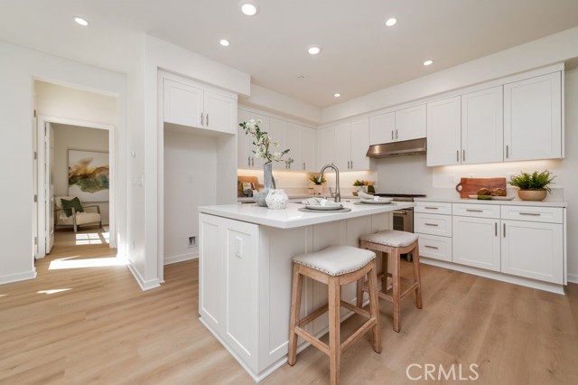 110 Trailing Comet, Irvine CA: https://media.crmls.org/medias/1f276205-c55a-42a6-a68c-43fc2b3cb33a.jpg