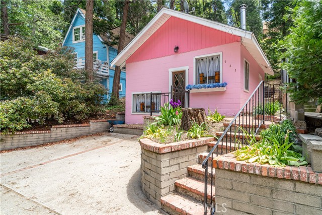 925 Fern Drive, Crestline, CA, 92325 925 Fern Drive, Crestline, CA, 92325