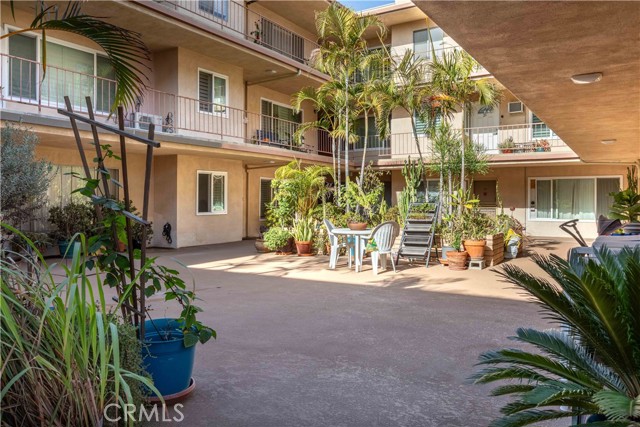 Detail Gallery Image 8 of 37 For 1625 E Appleton St 3j,  Long Beach,  CA 90802 - 2 Beds | 2 Baths