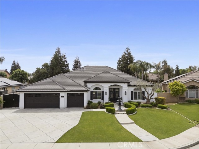 Detail Gallery Image 7 of 55 For 11605 Yarborough, Bakersfield,  CA 93312 - 5 Beds | 2/1 Baths