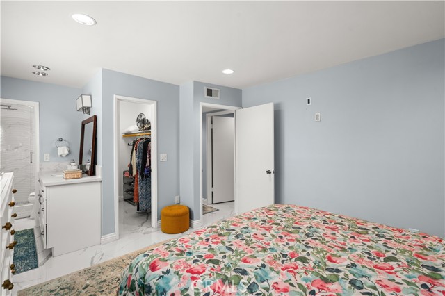 Detail Gallery Image 15 of 36 For 805 Ocean Ave #4,  Seal Beach,  CA 90740 - 3 Beds | 2 Baths