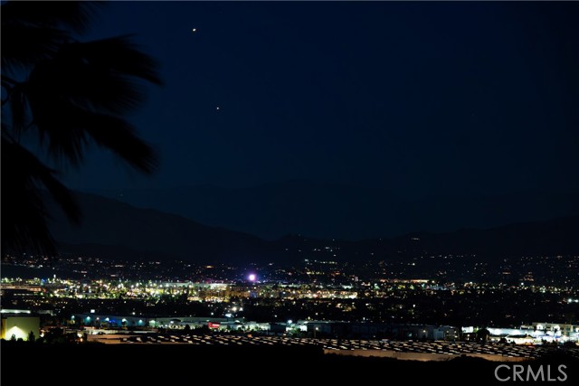 20642 Iris Canyon Road, Riverside CA: https://media.crmls.org/medias/1f28e97c-9b77-44a5-9507-7a9a49d05e56.jpg