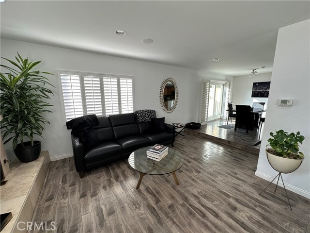 Detail Gallery Image 4 of 42 For 1808 Phelan Ln a,  Redondo Beach,  CA 90278 - 3 Beds | 2/1 Baths