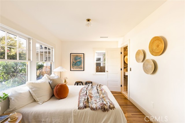 215 Branch Street, Los Angeles CA: https://media.crmls.org/medias/1f296139-b185-4a0b-8a08-e8f82d76b379.jpg