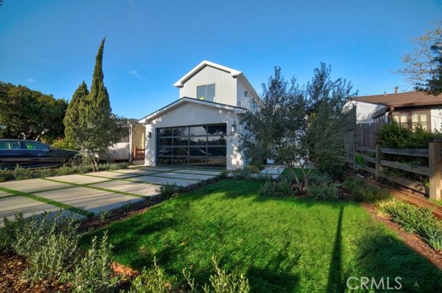 2321 32nd Street Santa Monica, California BRAND NEW CONSTRUCTION !!! SMART HOME IS READY!!!!! SOLAR PANEL!!!!!
Stunning new 2 story Residence, this extraordinary property is designed with the highest quality finishes & open floor plan,
welcoming living room with fire place and spacious formal dining room and kitchen with modern appliances, with courtyard view and 1 fireplace.
On the first floor you have a good size bedroom with a complete bathroom, second floor 3 more bedrooms, Master bedroom has a deck, fireplace, exquisite bathroom.....
Laundry is in the second floor. ADU in the back with 1 bedroom, laundry, sliding doors and deck to enjoy.
