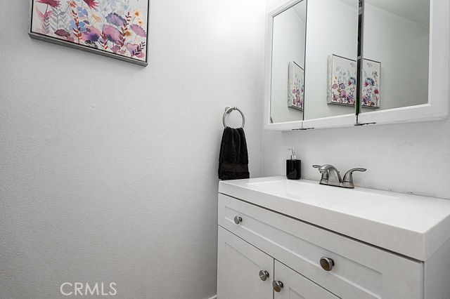 Detail Gallery Image 29 of 56 For 29116 Outrigger, Lake Elsinore,  CA 92530 - 4 Beds | 2/1 Baths