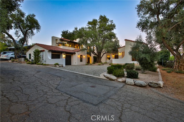 Detail Gallery Image 3 of 75 For 4244 via Padova, Claremont,  CA 91711 - 4 Beds | 5 Baths