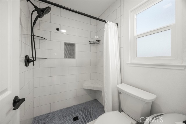 9461 Pier Drive, Huntington Beach CA: https://media.crmls.org/medias/1f2d8216-865e-40ca-bf26-e25527ef9365.jpg