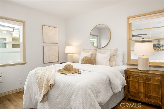309 15th Street, Seal Beach CA: https://media.crmls.org/medias/1f2dce05-1aa8-43f9-bd0e-5e04b8097fe8.jpg