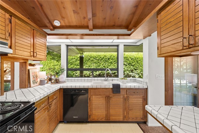 Detail Gallery Image 10 of 37 For 2390 Alamo Ave, Chico,  CA 95926 - 3 Beds | 3 Baths