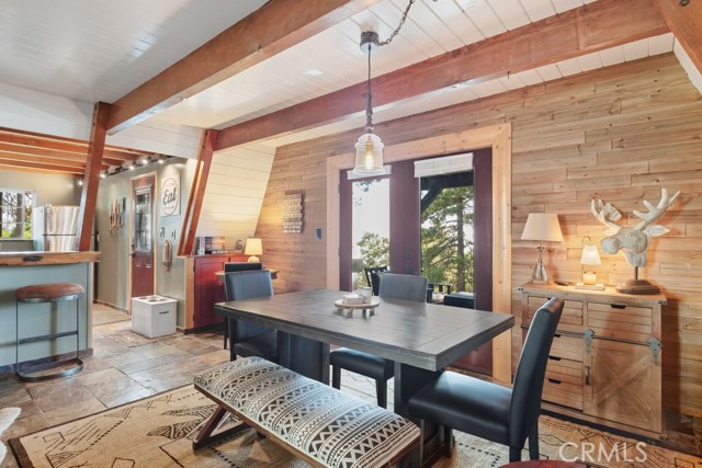 31427 Lightfoot Way, Running Springs, CA 92382