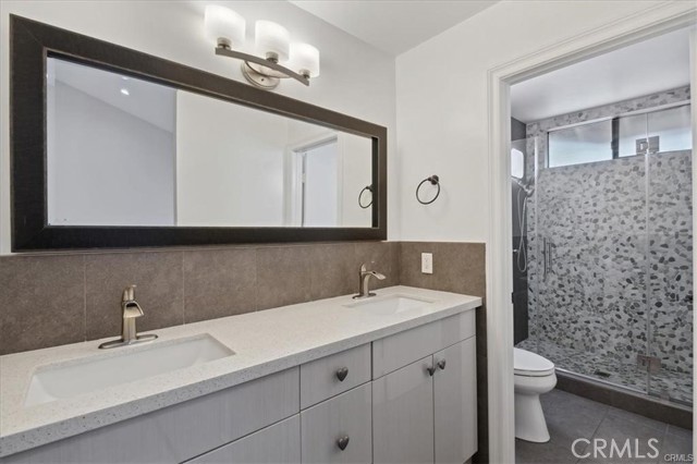 Detail Gallery Image 14 of 24 For 10831 Roycroft St #72,  Sun Valley,  CA 91352 - 3 Beds | 2/1 Baths