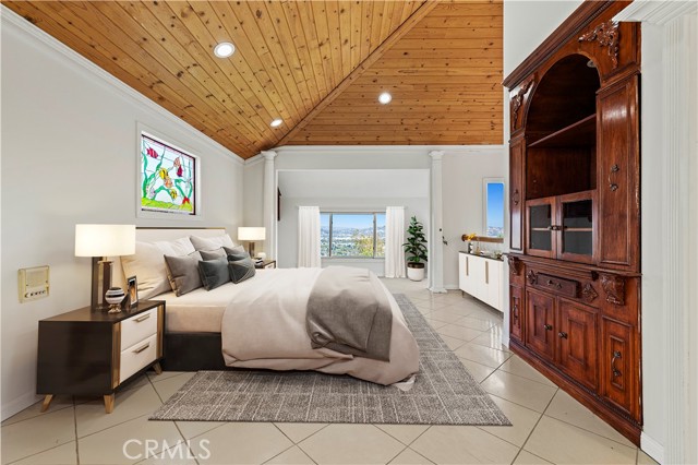 3916 Carnavon Way, Los Angeles CA: https://media.crmls.org/medias/1f30404a-048d-4aaa-9719-8472aa7c5d31.jpg