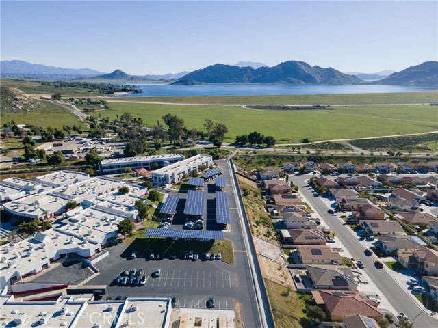 Detail Gallery Image 5 of 13 For 25962 via Elegante, Moreno Valley,  CA 92551 - 3 Beds | 2/1 Baths