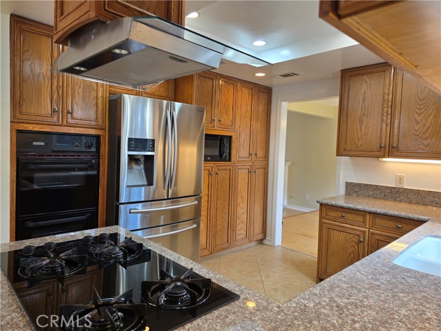 Detail Gallery Image 15 of 57 For 2066 Carlton Pl, Riverside,  CA 92507 - 4 Beds | 2/1 Baths