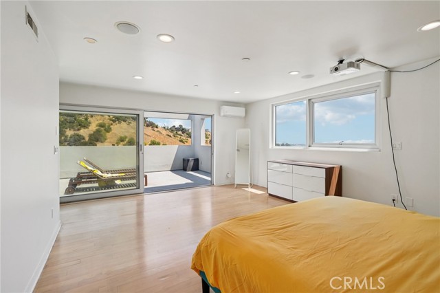 Detail Gallery Image 26 of 45 For 3640 Roseview Ave, Los Angeles,  CA 90065 - 3 Beds | 3 Baths