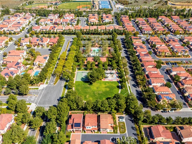 51 Dunmore, Irvine CA: https://media.crmls.org/medias/1f325f12-752f-49ac-a1b7-fcd517dd82ef.jpg